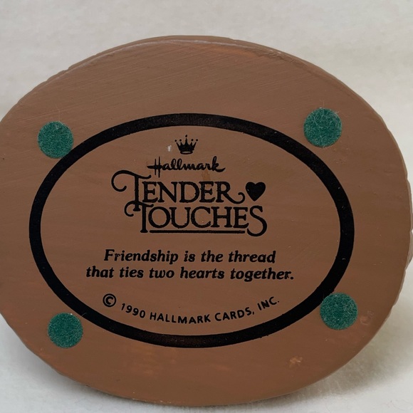 Mice with Quilt Tender Touches Hallmark Figurine - Picture 7 of 8